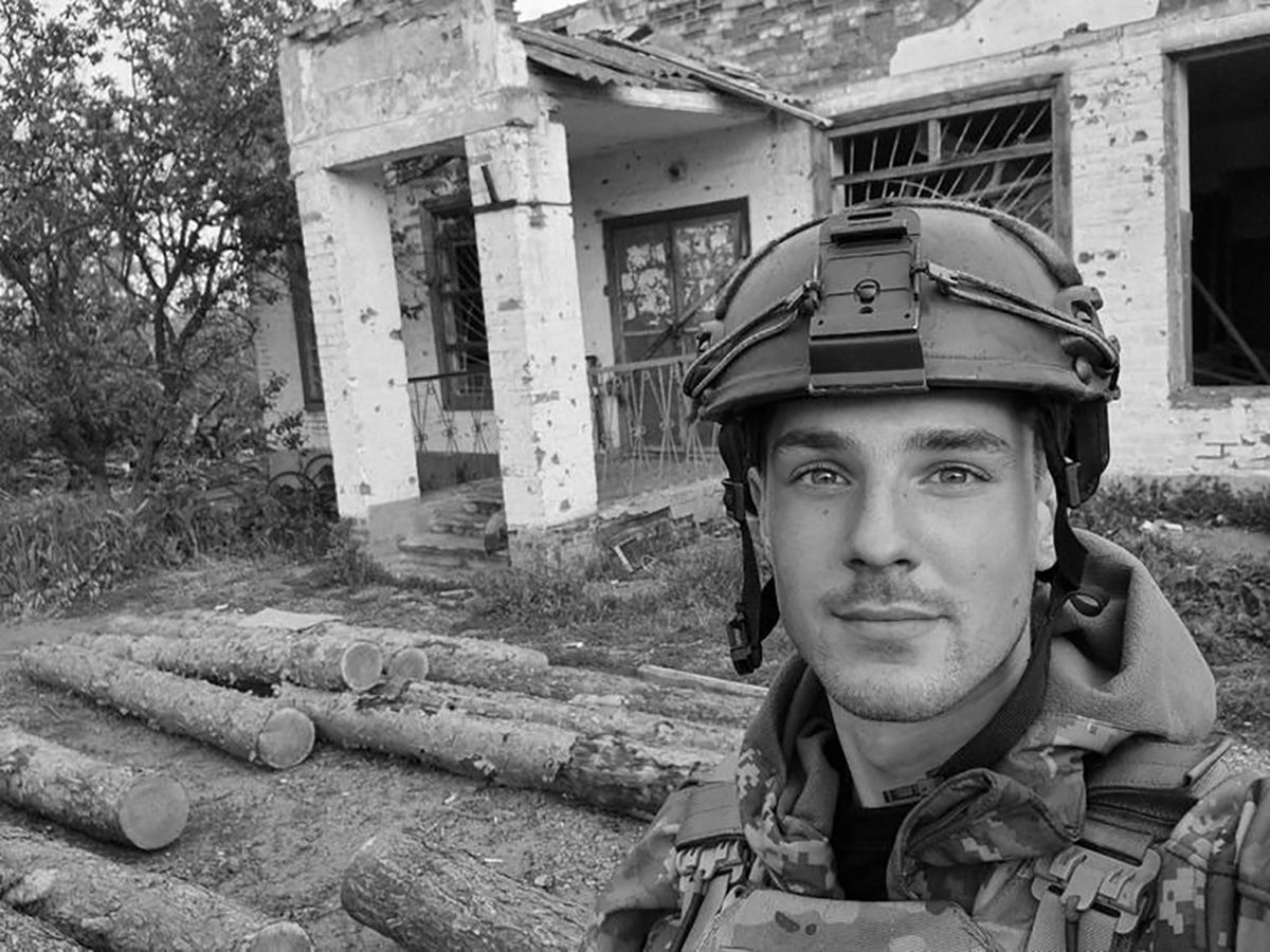 На війні загинув відомий активіст Роман Ратушний На війні загинув відомий активіст Роман Ратушний