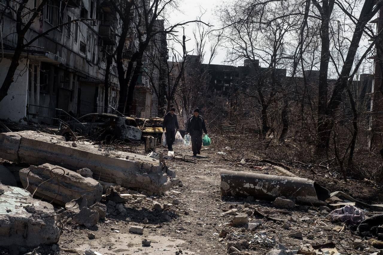 Нас просто розстрілювали з танків, – директор Українського дому про порятунок з Маріуполя