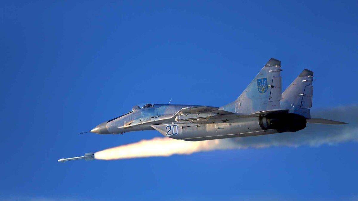 Ракета може діаметрально змінювати курс: сили ППО пояснили, як відбивають атаки Ракета може діаметрально змінювати курс: сили ППО пояснили, як відбивають атаки