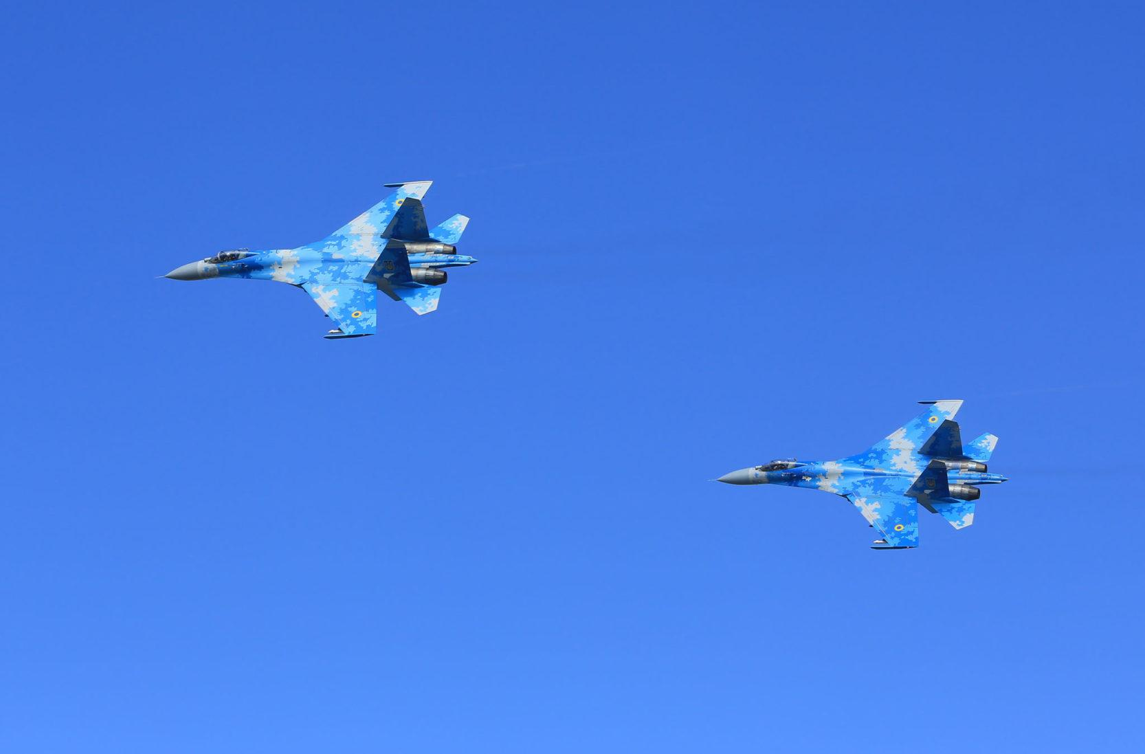 Знищили 3 літаки ворога: у ЗСУ розповіли про героїчний бій українських "привидів"