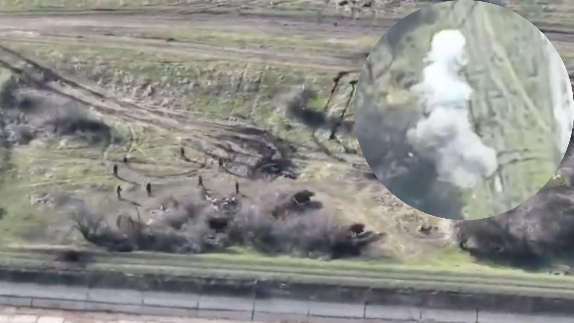 Морские пехотинцы показали, как уничтожают оккупантов из американского миномета Морские пехотинцы показали, как уничтожают оккупантов из американского миномета