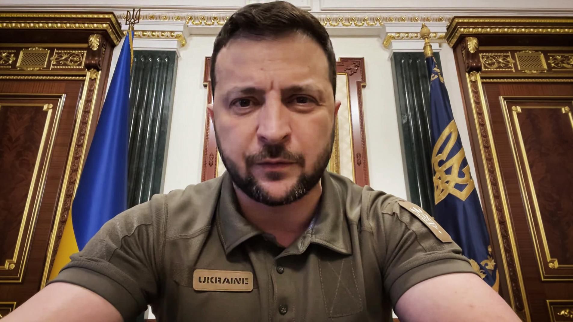 Зеленский обратился к украинцам Зеленский обратился к украинцам