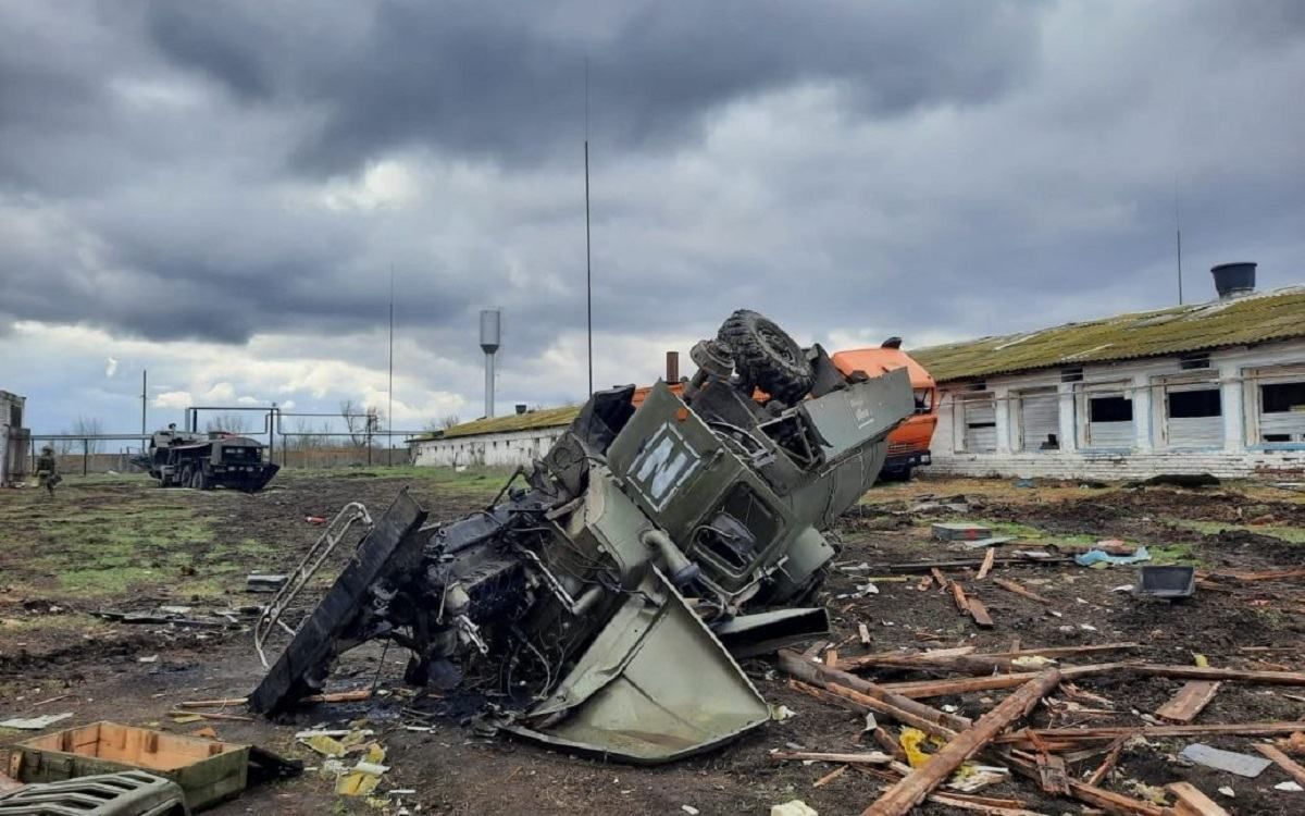 "Расстреляем и будете валяться в крови", – жители Мелитополя рассказали об оккупации города "Расстреляем и будете валяться в крови", – жители Мелитополя рассказали об оккупации города