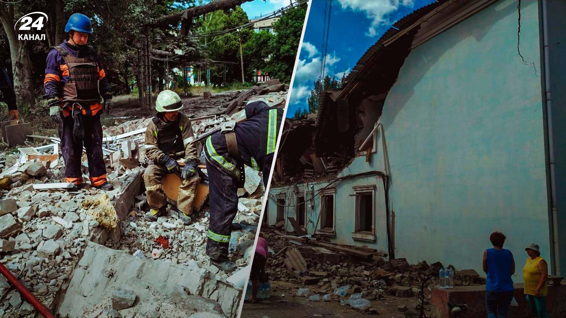 Россияне нанесли авиаудар по зданию, в котором скрывались люди в Лисичанске: есть погибшие Россияне нанесли авиаудар по зданию, в котором скрывались люди в Лисичанске: есть погибшие