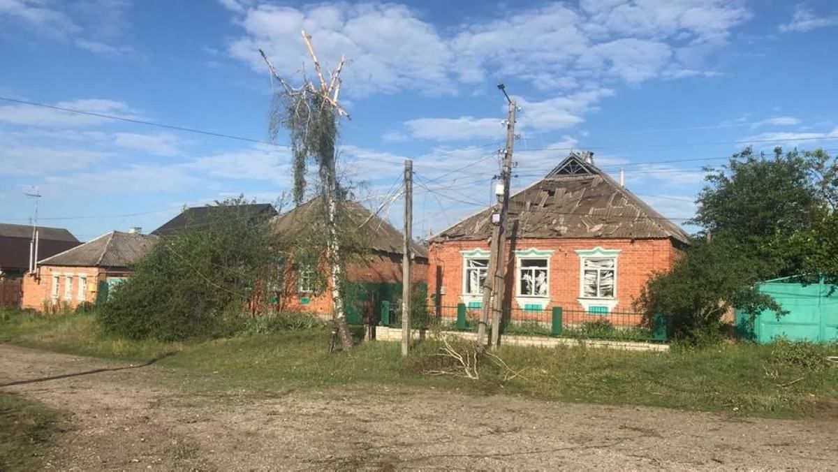 Ночью россияне обстреляли Золочев на Харьковщине кассетными боеприпасами Ночью россияне обстреляли Золочев на Харьковщине кассетными боеприпасами