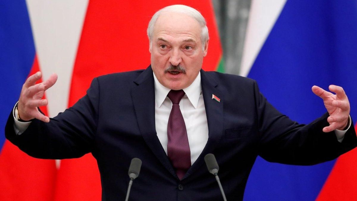 Головне не залізти по вуха, – Лукашенко погрожує "планами" на Захід України
