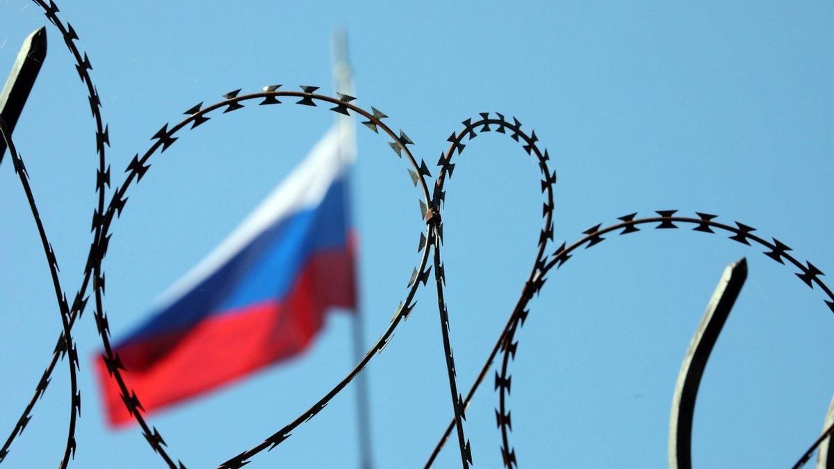 Еще один шаг стать "изгоем": Россию выгнали из всех руководящих органов FATF