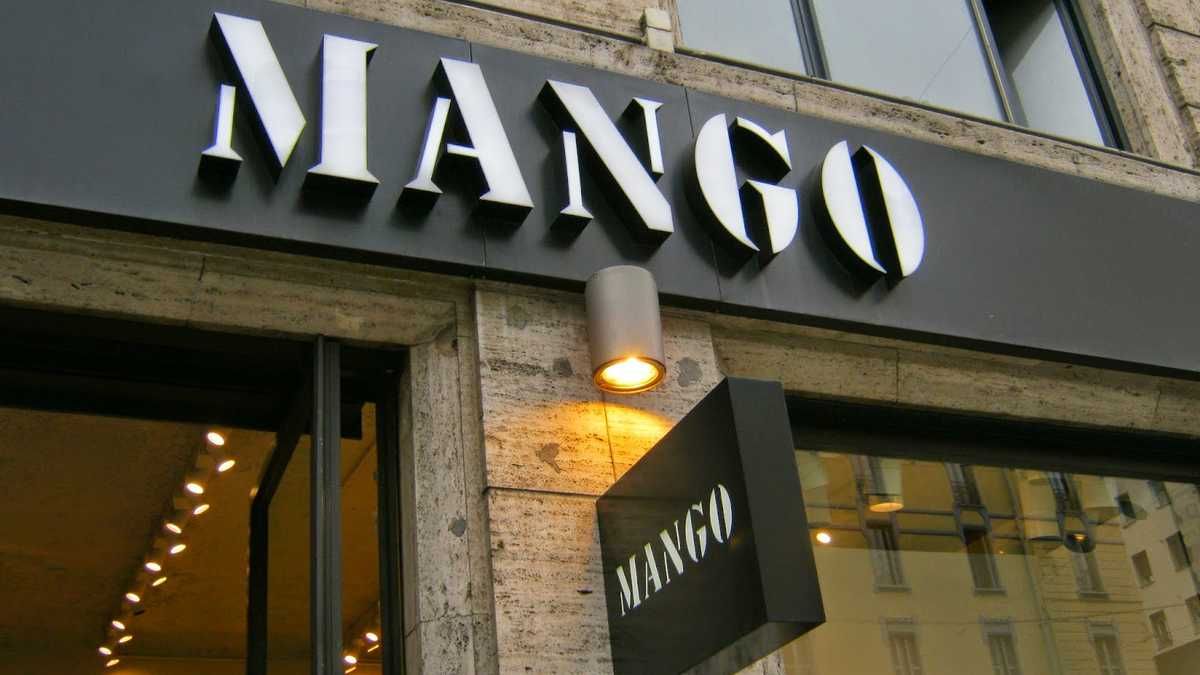Бренд одежды Mango окончательно уходит с российского рынка Бренд одежды Mango окончательно уходит с российского рынка
