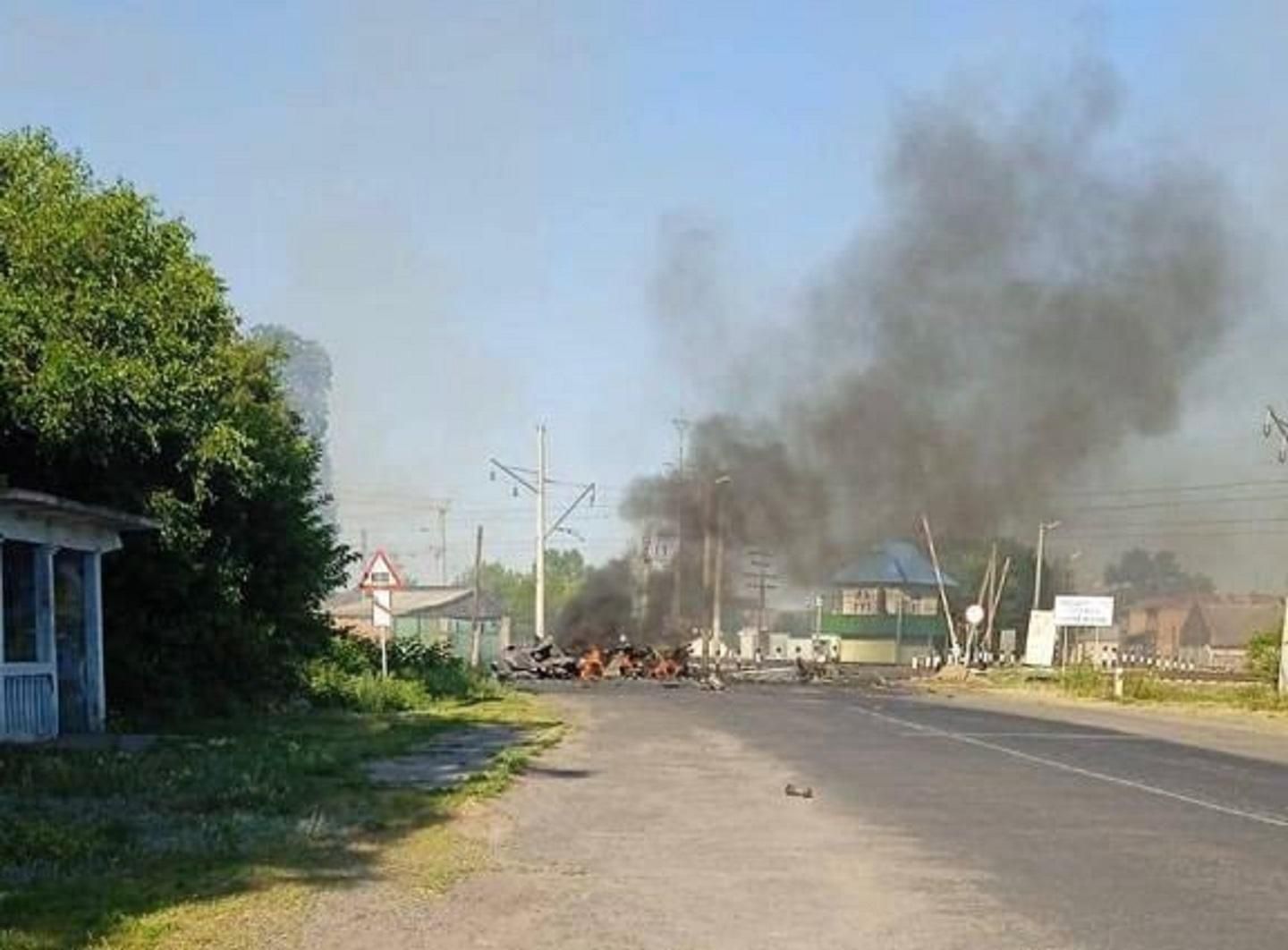  На Полтавщині спалахнуло військове авто, яке перевозило боєкомплект