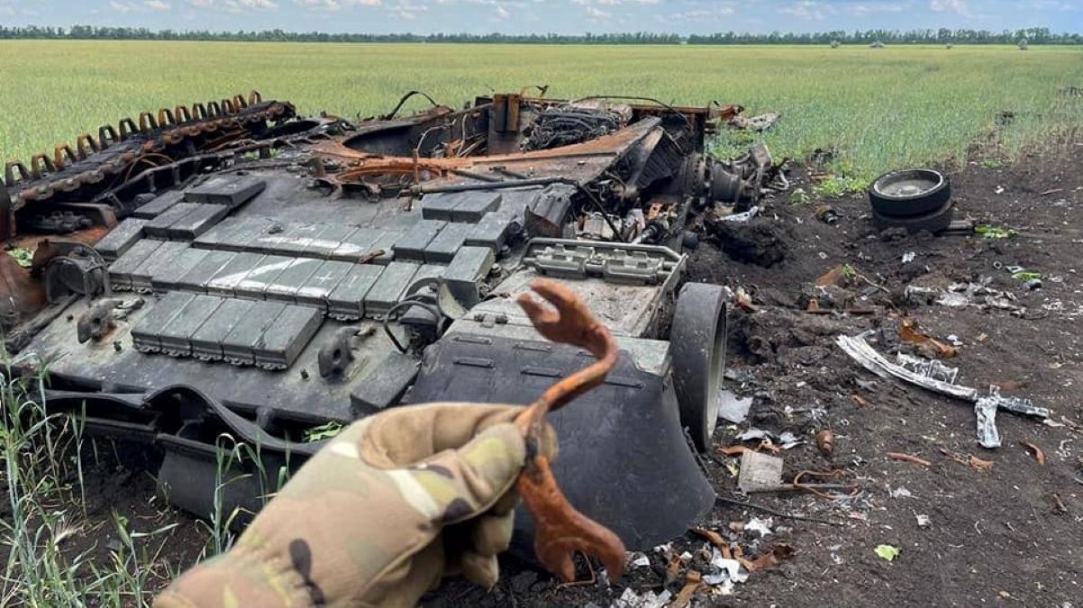 Росіяни втрачають командування десантників, тому набирають офіцерів запасу на короткі контракти Росіяни втрачають командування десантників, тому набирають офіцерів запасу на короткі контракти