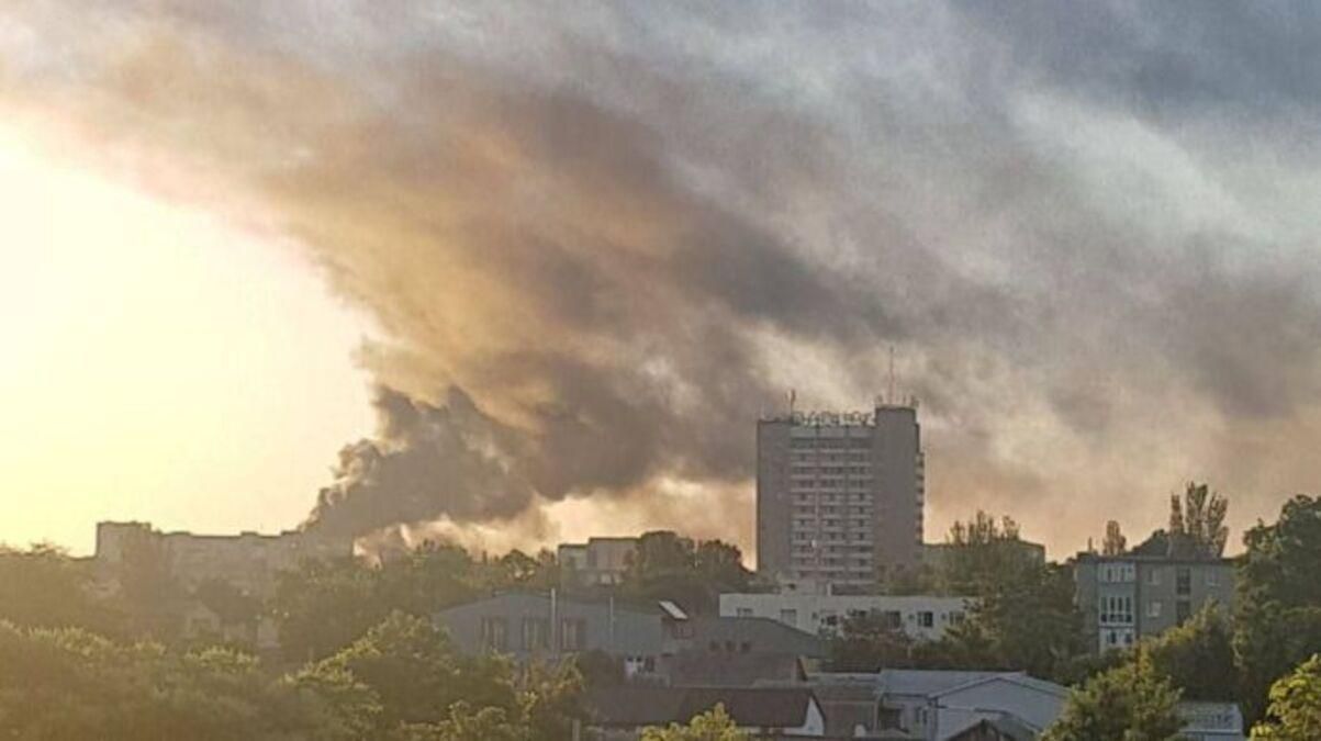 За сутки в Бердянске прогремели 18 взрывов