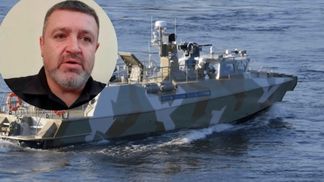 У Криму росіяни на залізниці сформували ешелон із катерами: хочуть відправляти в Україну У Криму росіяни на залізниці сформували ешелон із катерами: хочуть відправляти в Україну
