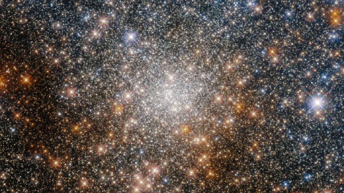 Космический телескоп "Габбл" показал 5000 сияющих древних галактик - Техно