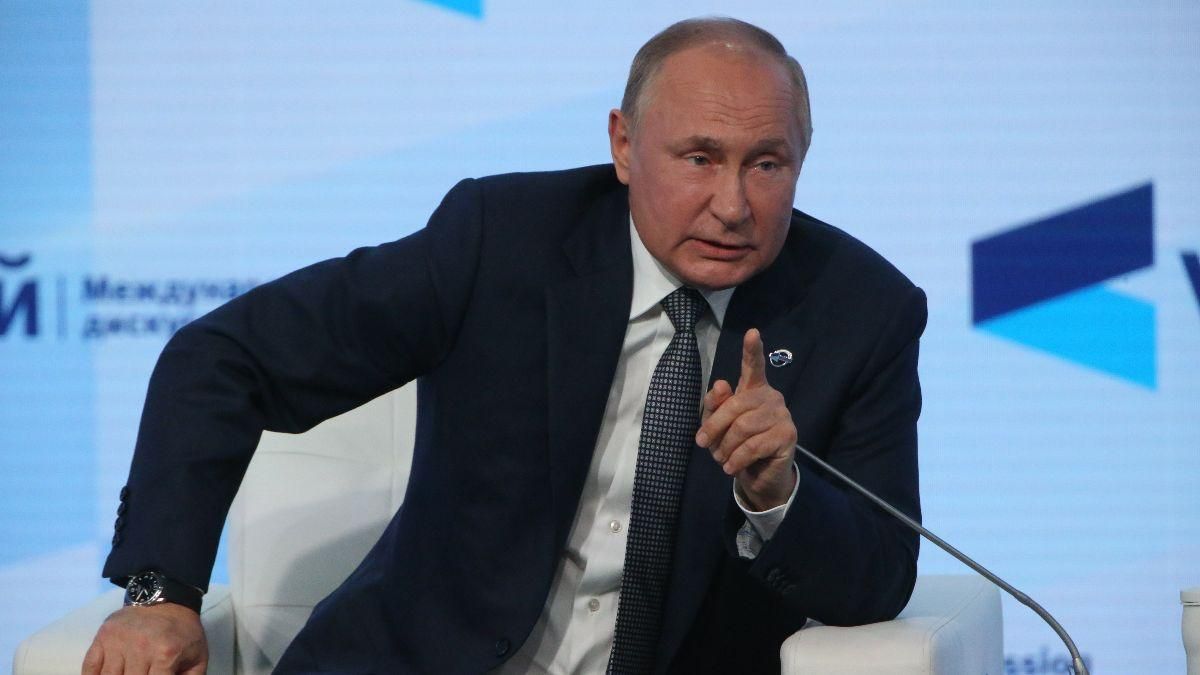 Путин заявил, что и дальше будет "развивать свое войско"