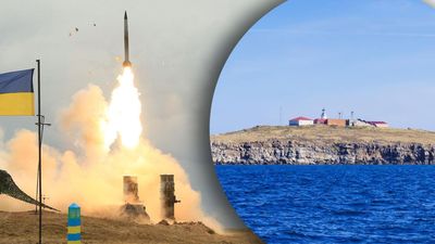 ЗСУ декількома ракетами знову вдарили по Зміїному