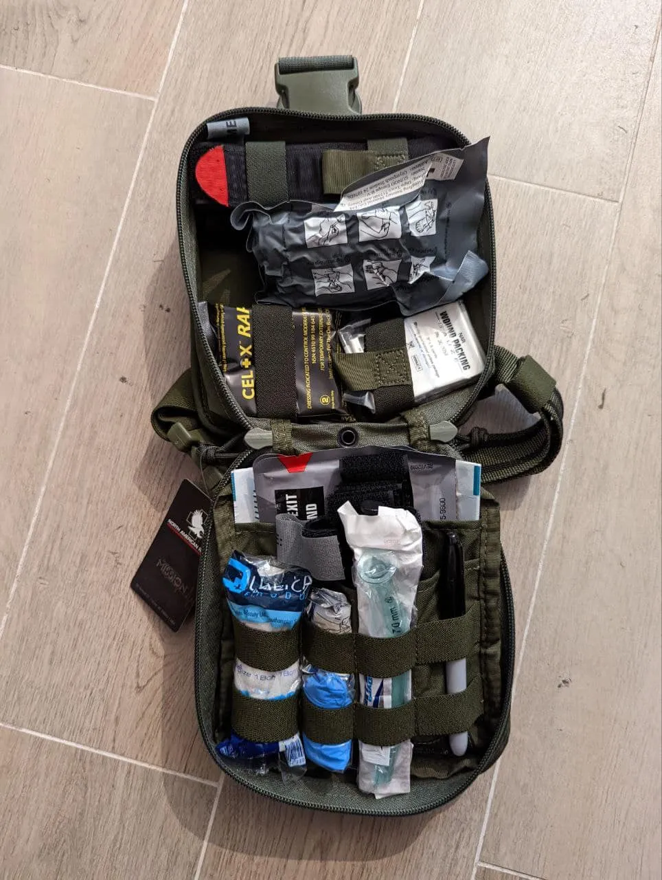 Аптечки, защитники, фонд Как ты, волонтеры Аптечки, защитники, фонд Как ты, волонтеры