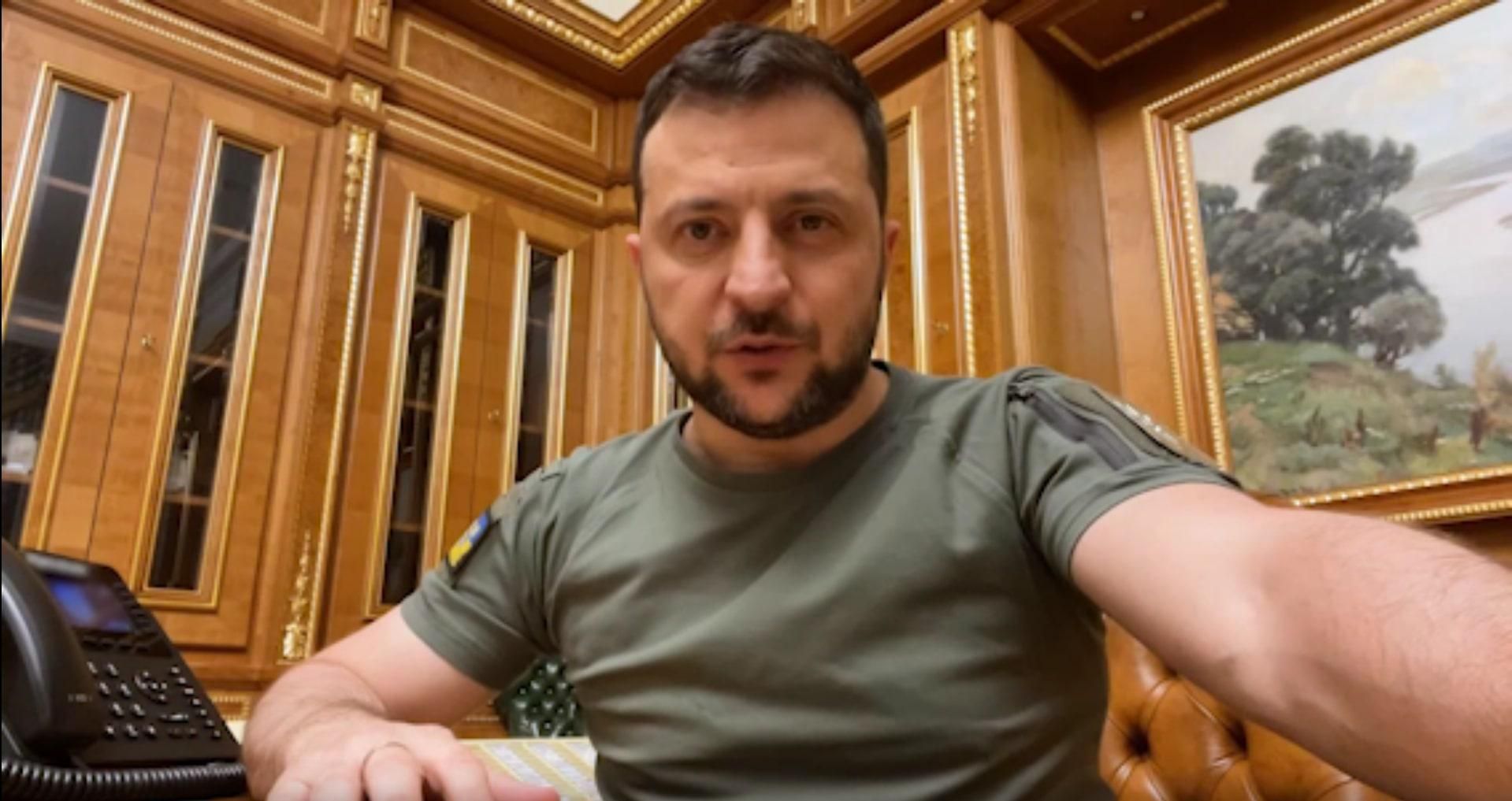 Зеленський звернувся до українців Зеленський звернувся до українців