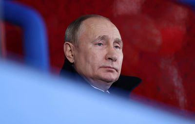 Путин приготовился к долгой войне на два фронта: на что рассчитывает кровавый тиран