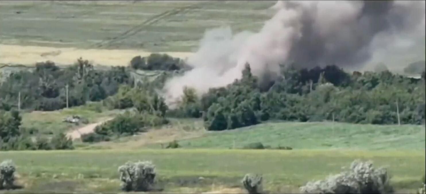 Холоднояровцы мощно ударили по технике россиян: уничтожены танки, БМП и боевые машины "Рысь" Холоднояровцы мощно ударили по технике россиян: уничтожены танки, БМП и боевые машины "Рысь"