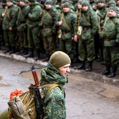 Викрадають, кидають у підвал і катують: росіяни на Луганщині проводять мобілізаційні рейди