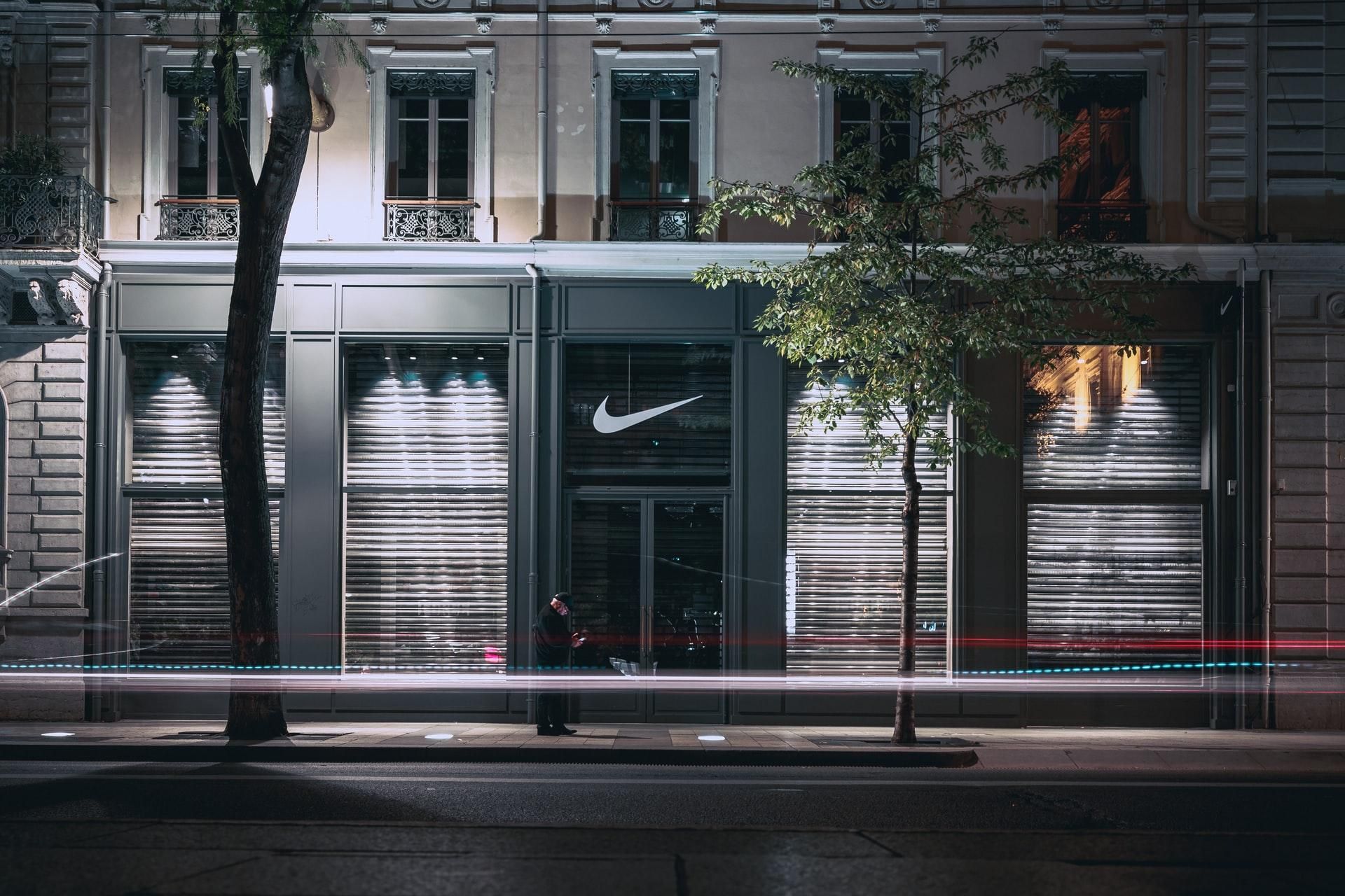 Nike собирается полностью уйти с российского рынка