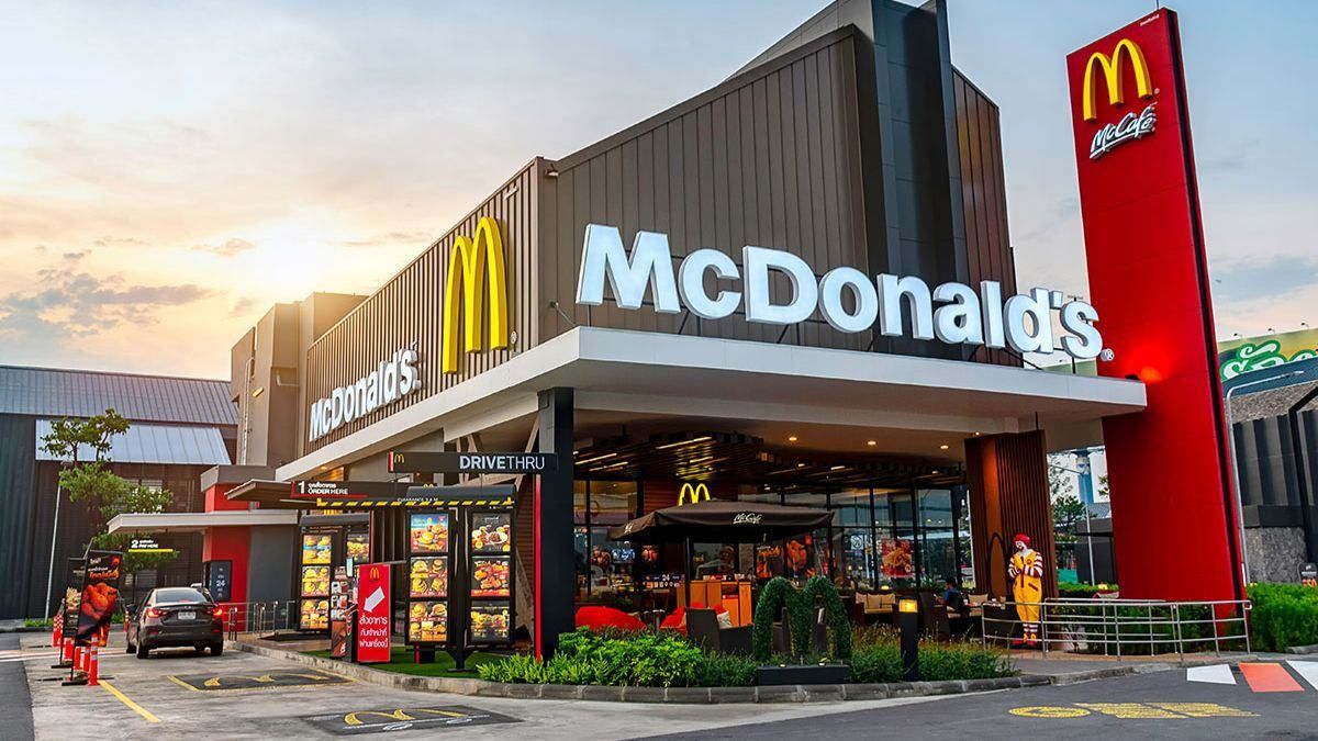 McDonald's готовится к открытию заведений в Украине McDonald's готовится к открытию заведений в Украине