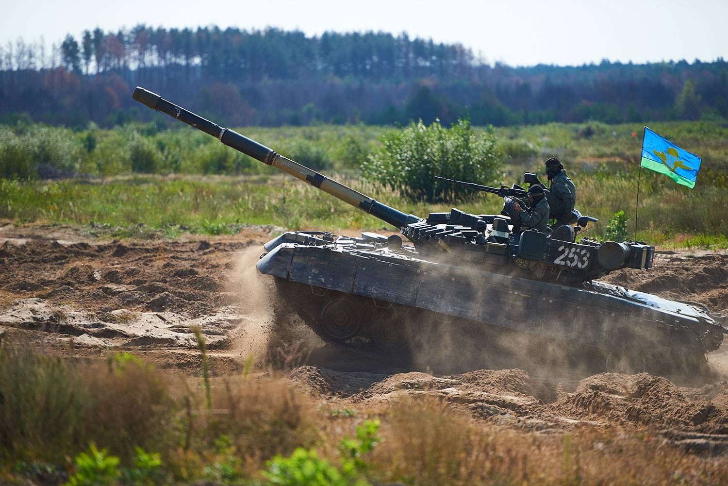 Обстріли, спроби ворога контролювати Гірське і відбиті атаки: головне від Генштабу ЗСУ