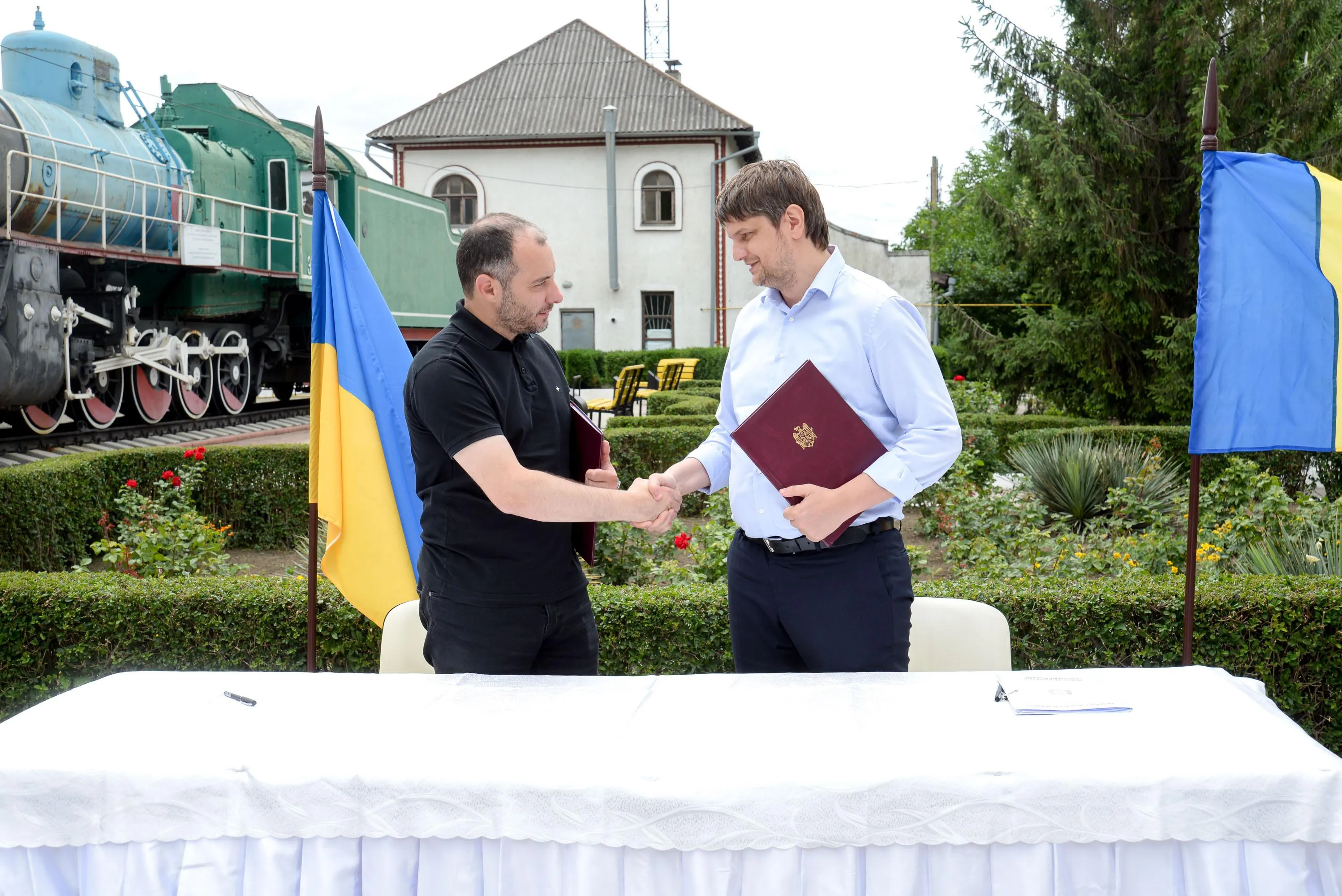 Кубраков та Спину підписали меморандум про розвиток залізничного сполучення