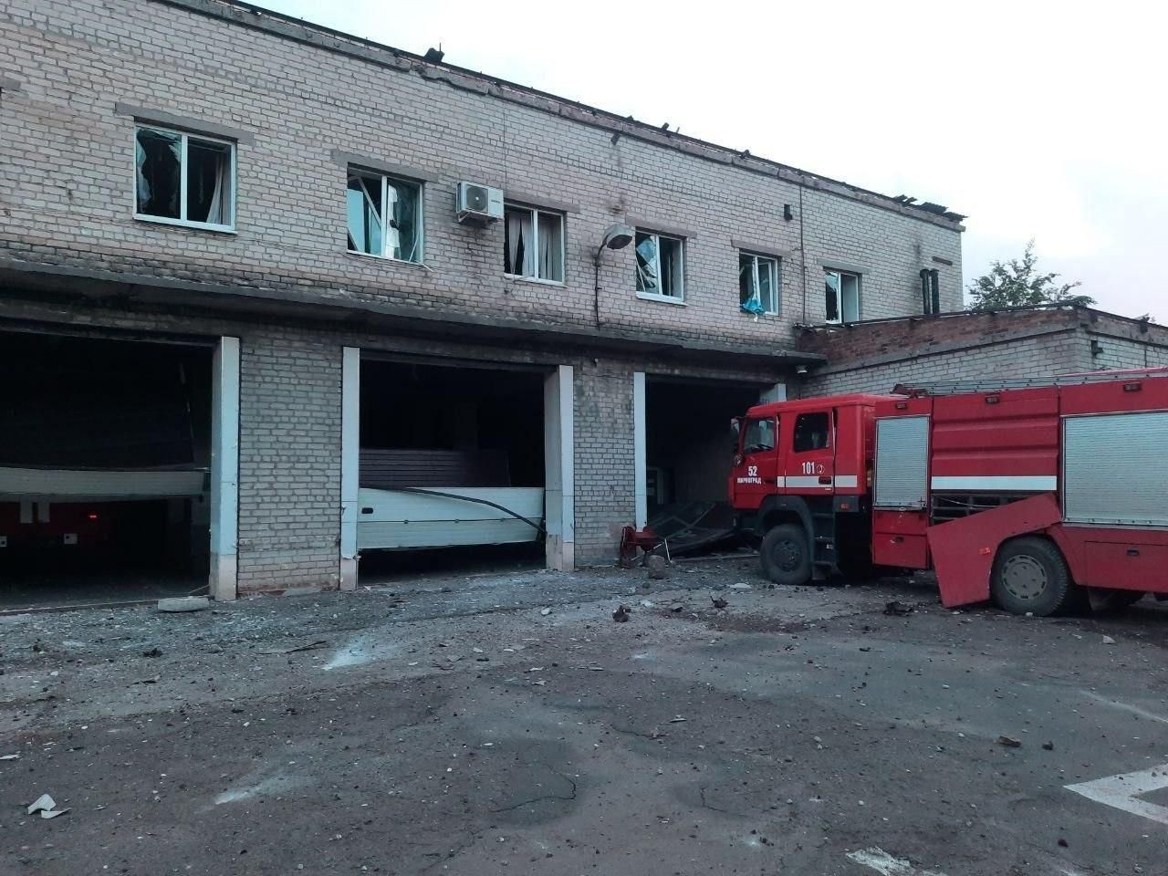 Окупанти обстріляли пожежно-рятувальну частину в Костянтинівці: 4 поранених