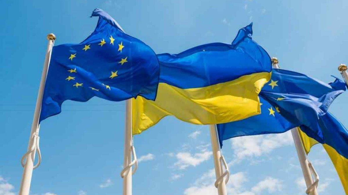 Є багато роботи, – у "Слузі народу" пояснили, що змінює для України кандидатство у ЄС