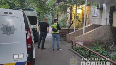 Вистрілили в голову прямо в квартирі: у Києві на Печерську сталося вбивство