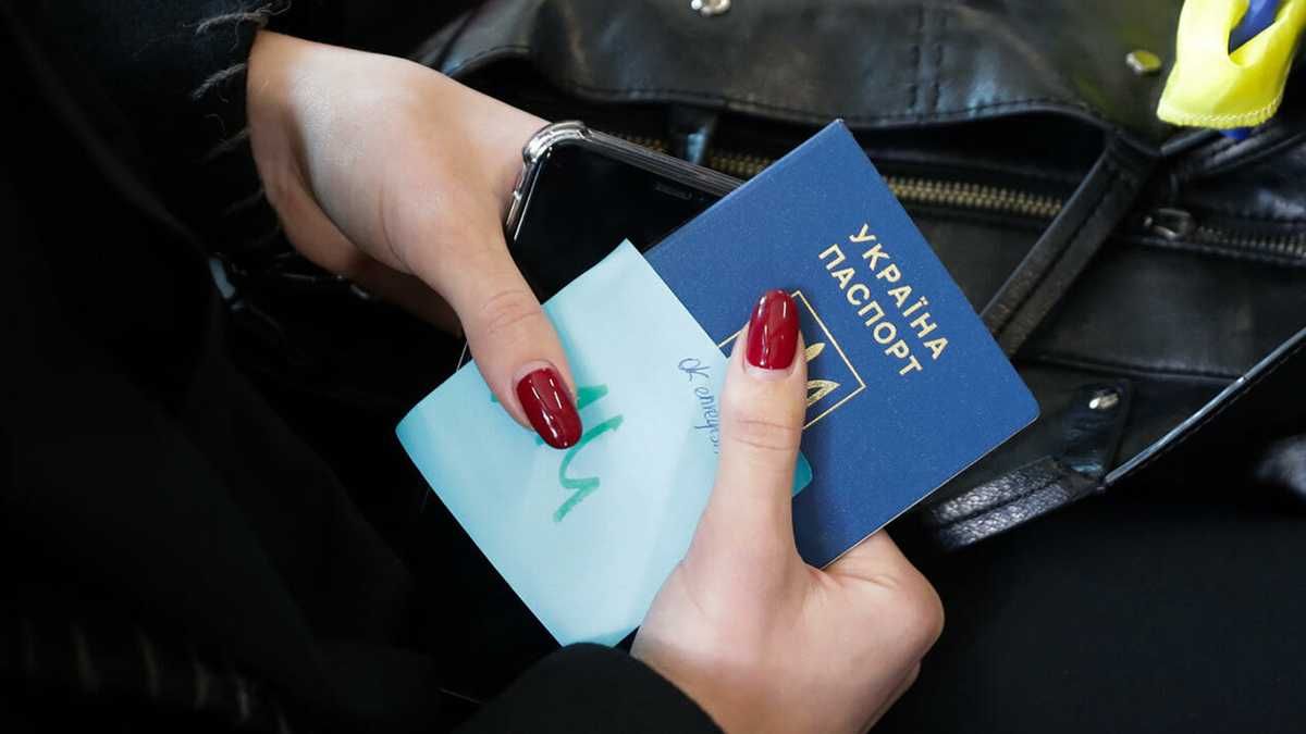 За границей может остаться более 500 тысяч украинцев: прогноз социолога За границей может остаться более 500 тысяч украинцев: прогноз социолога