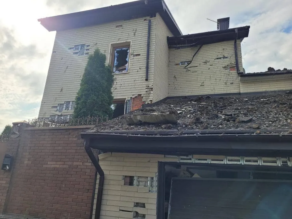 Наслідки удару в Харкові Наслідки удару в Харкові