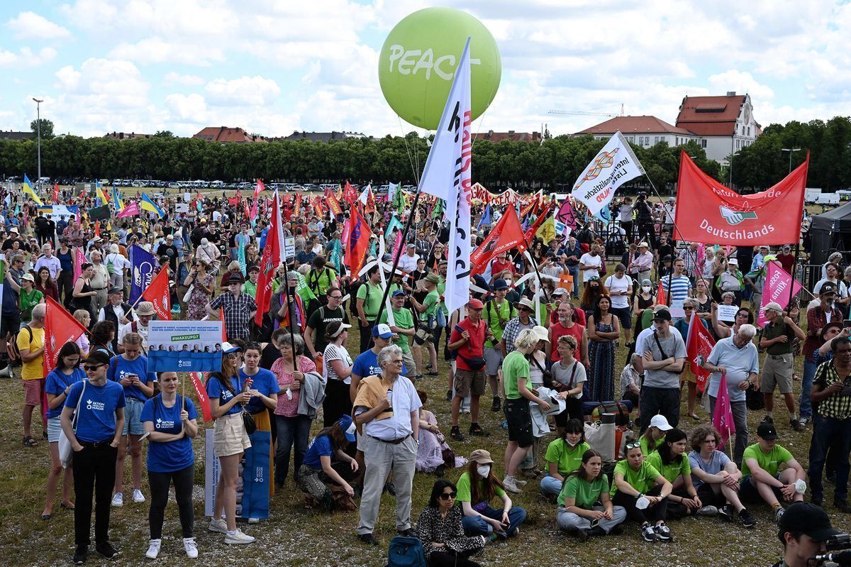 В Мюнхене на акции перед саммитом G7 задержали девять человек В Мюнхене на акции перед саммитом G7 задержали девять человек