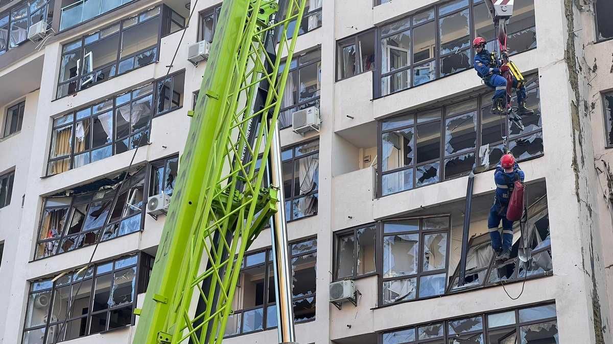 Привезли в состоянии оглушения, – врач рассказал о состоянии матери спасенной девочки из Киева Привезли в состоянии оглушения, – врач рассказал о состоянии матери спасенной девочки из Киева