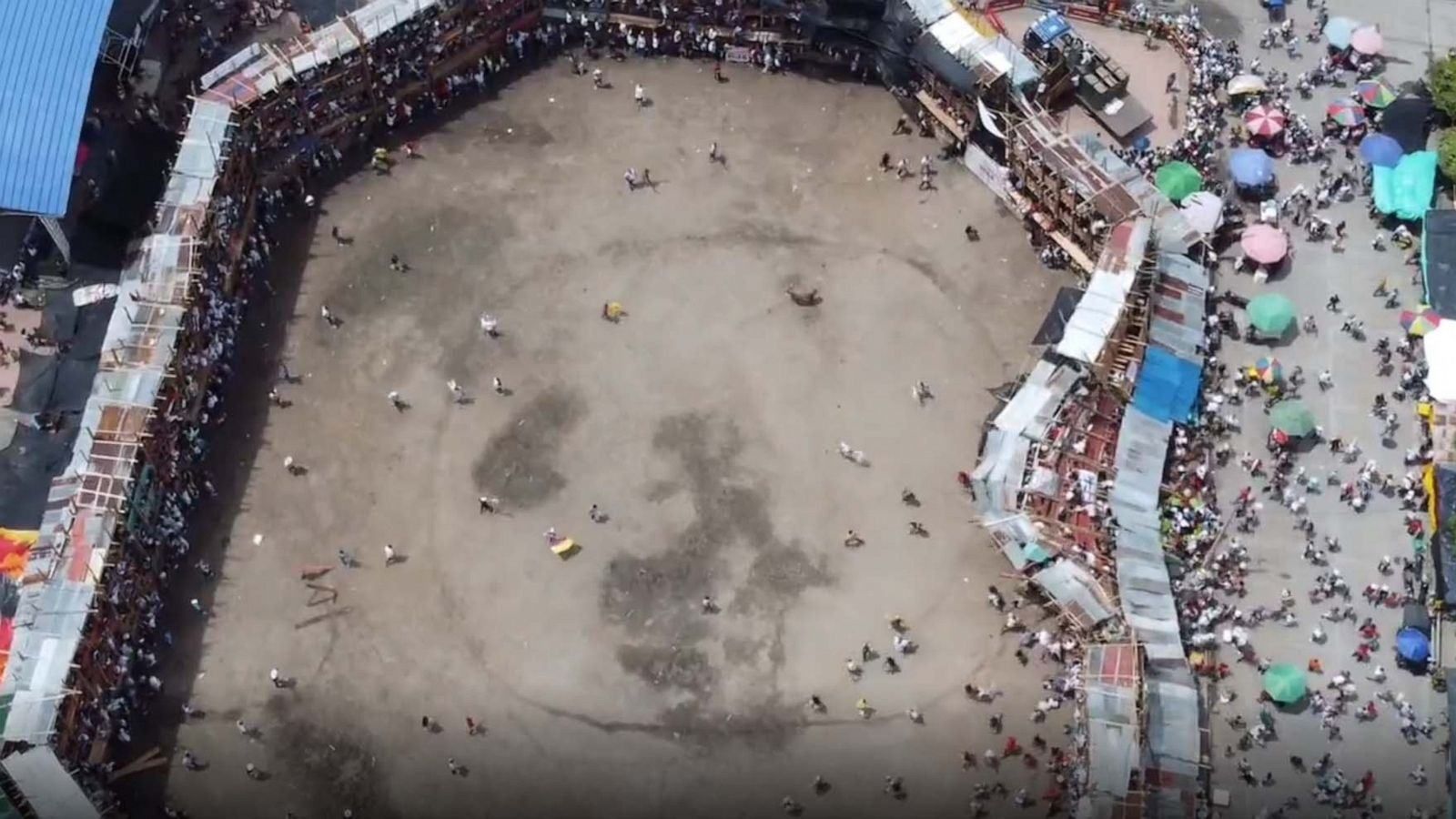 В Колумбии обрушилась трибуна стадиона: есть погибшие и свыше 500 раненых
