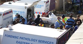 На телах никаких повреждений: более 20 подростков загадочно погибли в клубе в ЮАР