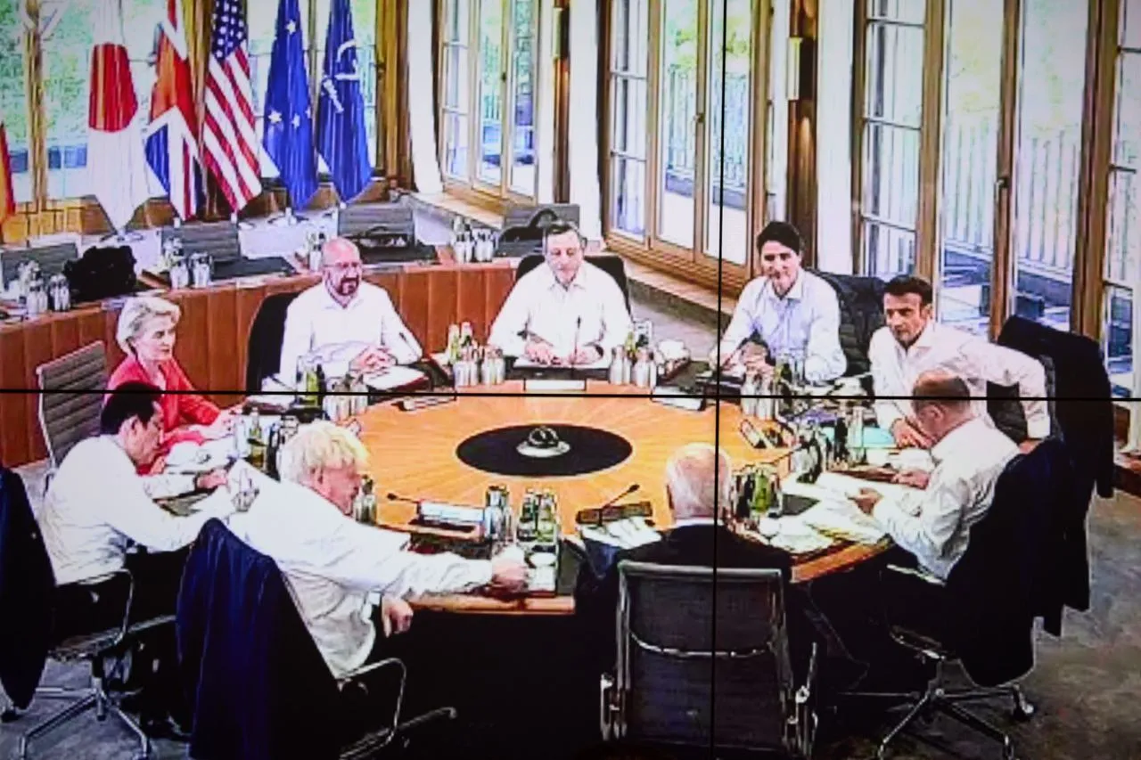 Зеленський звернувся до лідерів G7 через відеозв'язок 