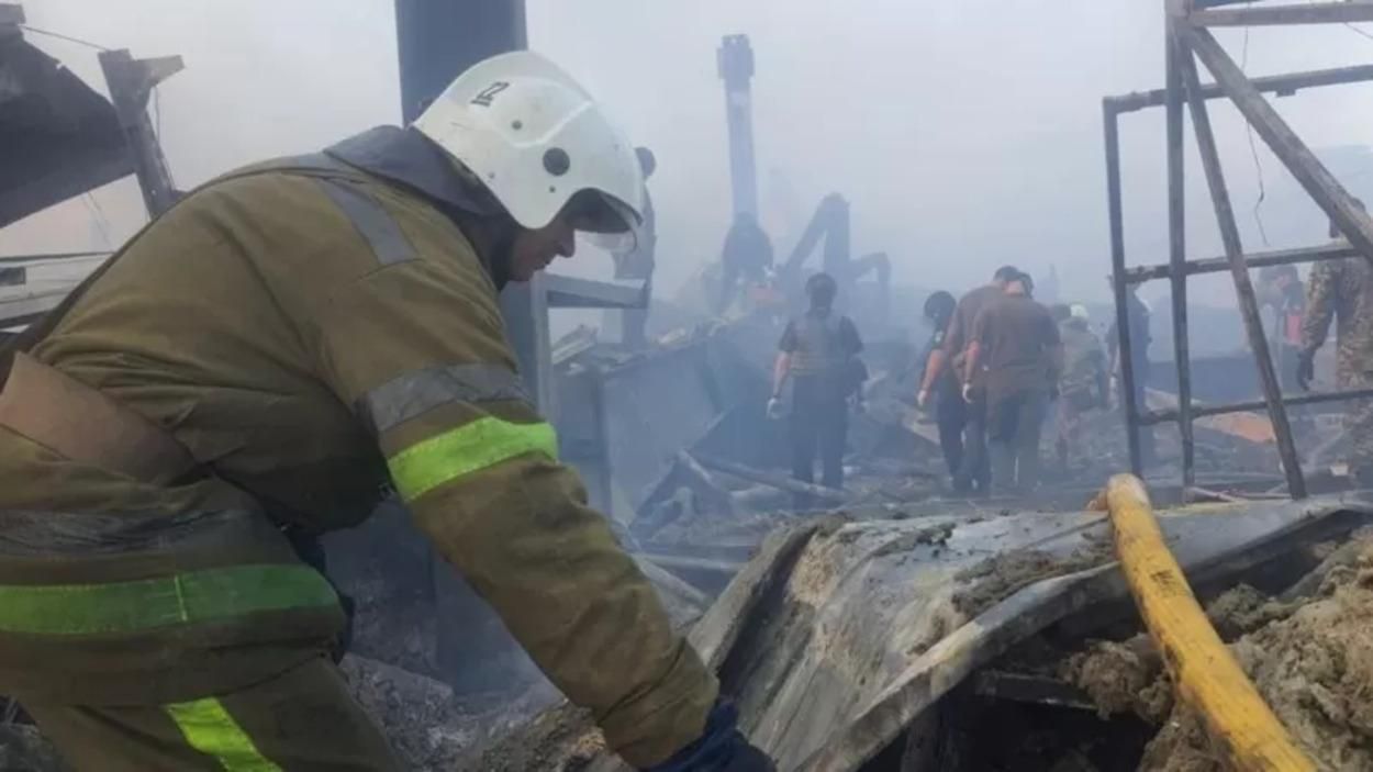 Вторая выпущенная по Кременчугу 27.06.2022 высокоточная ракета России попала в пустырь - 24 Канал Вторая выпущенная по Кременчугу 27.06.2022 высокоточная ракета России попала в пустырь - 24 Канал