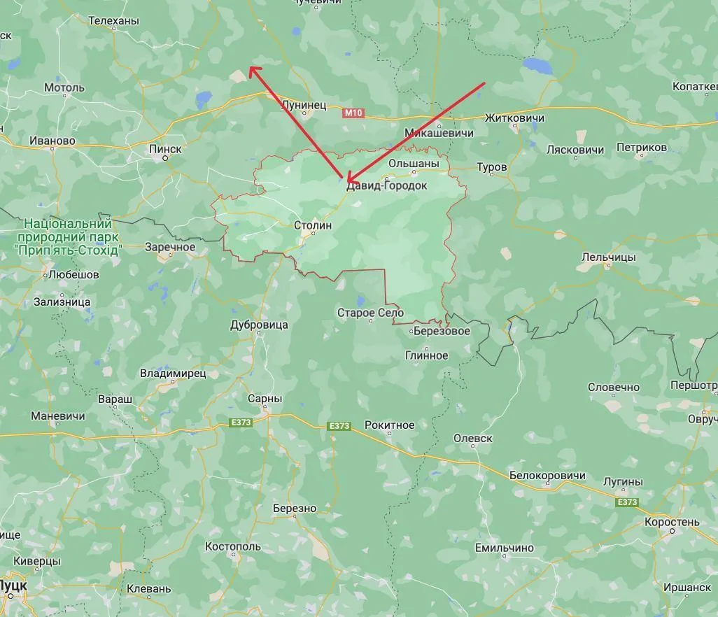 Траєкторія польоту винищувача Траєкторія польоту винищувача