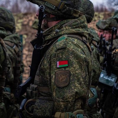 Шесть батальонов белорусских войск ведут разведку возле границ с Украиной и Польшей