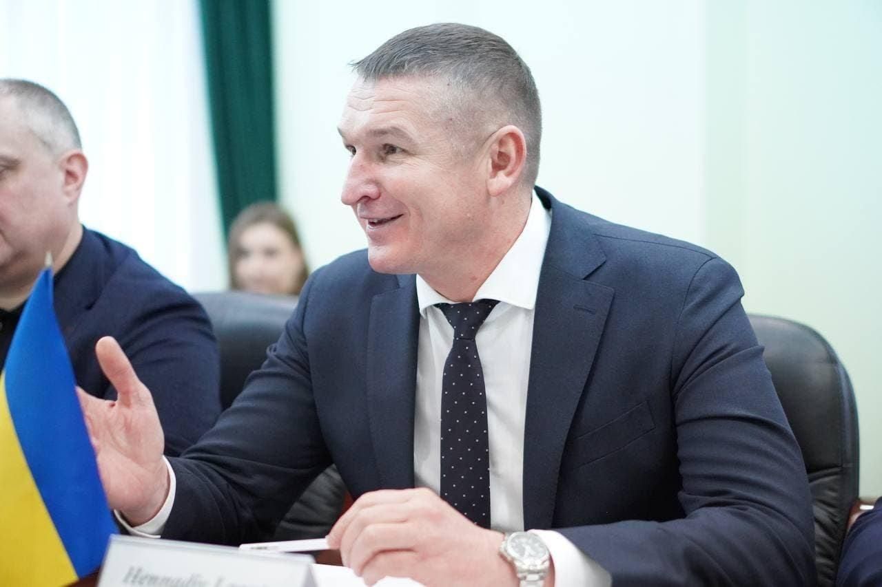 Правительство согласовало увольнение главы Херсонской ОВА Геннадия Лагуты Правительство согласовало увольнение главы Херсонской ОВА Геннадия Лагуты