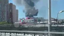 В Москве вспыхнул масштабный пожар и слышны взрывы: эпическое видео
