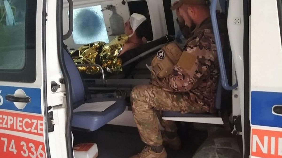 Дорога из ада: как волонтеры спасают жизнь Дорога из ада: как волонтеры спасают жизнь