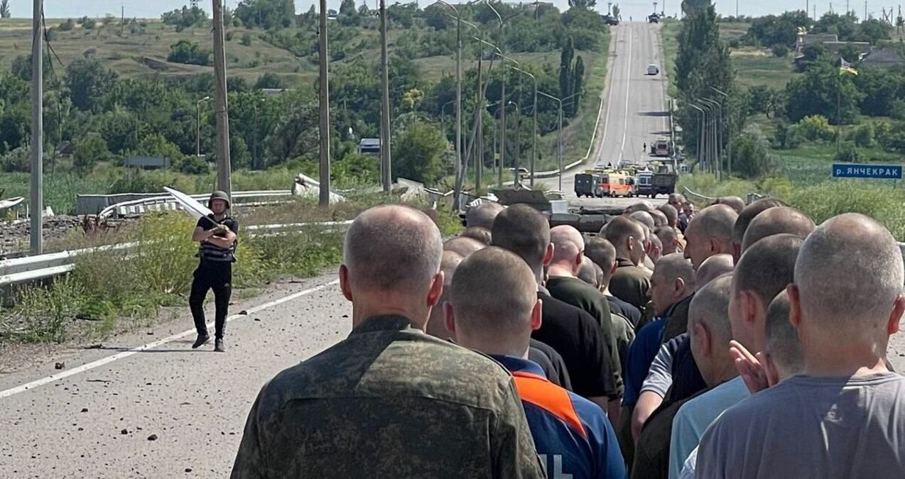 Захисників Азовсталі звільнили з полону - як зустріли українських бійців - 24 Канал