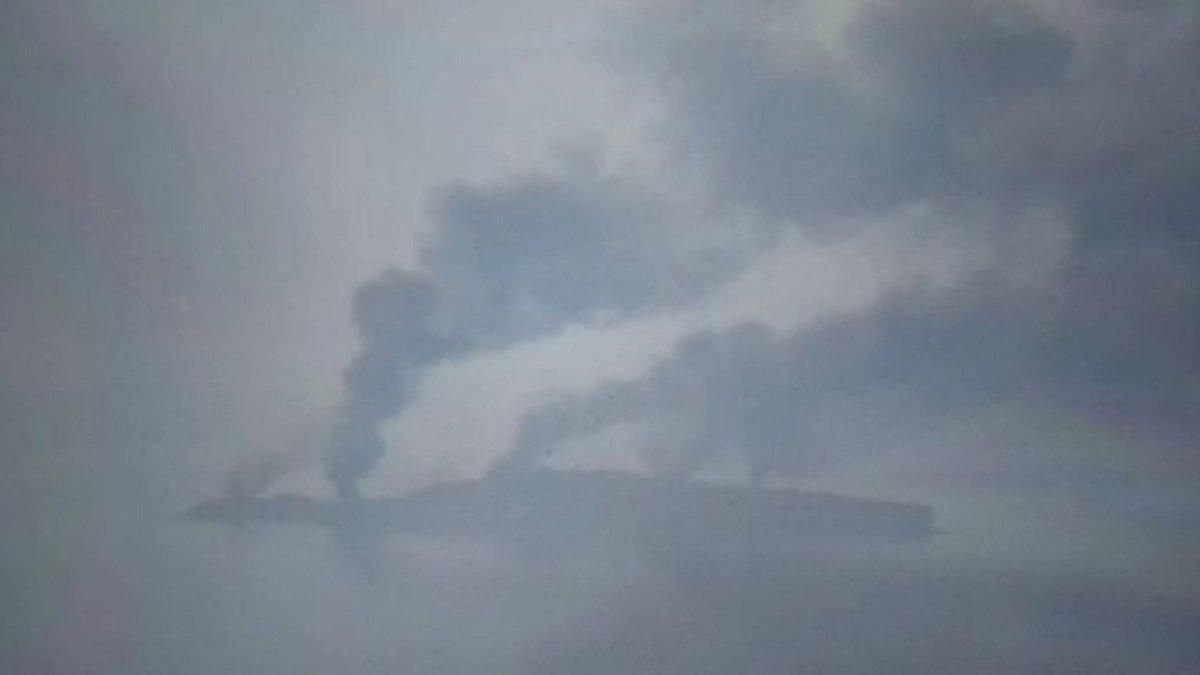 Як російські війська стягували зброю на острів Зміїний Як російські війська стягували зброю на острів Зміїний