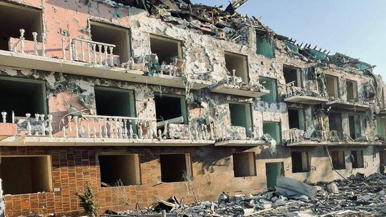 Ракетный удар по Одесской области сегодня – 3 человека остаются под руинами базы отдыха