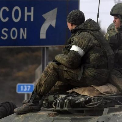 Чтобы скрыть преступления: в Херсонской области россияне начали давление на медиков и судмедэкспертов
