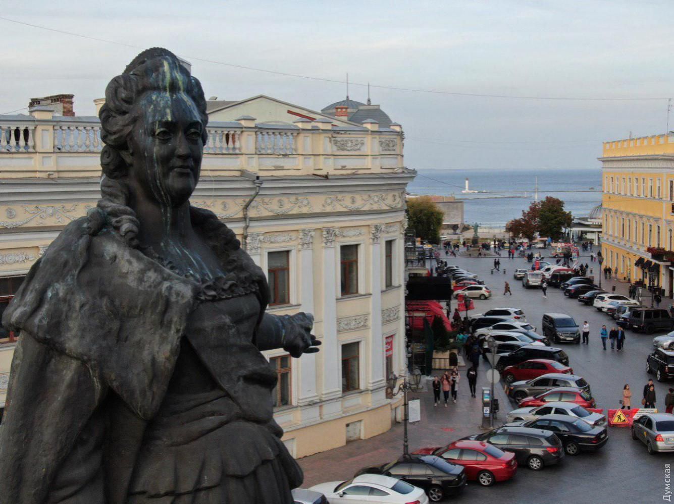 Украинцы подписывают петицию, чтобы снести памятник Екатерине ll Украинцы подписывают петицию, чтобы снести памятник Екатерине ll