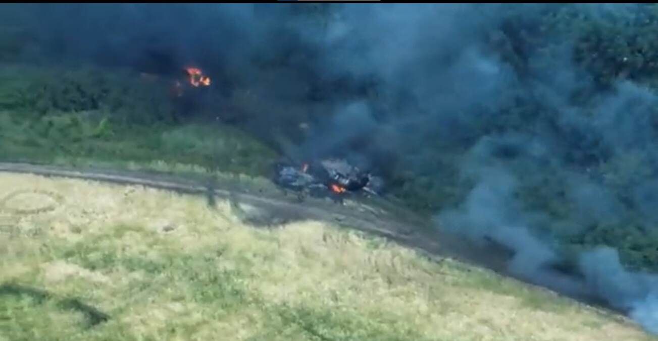 Бои возле Лисичанска - Вернись живым показали, как пылают оккупанты Бои возле Лисичанска - Вернись живым показали, как пылают оккупанты
